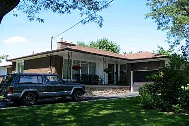Preview image for 16 Versend Dr, Toronto