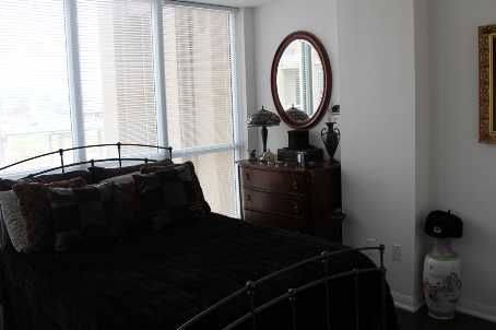Preview image for 628 Fleet St #916, Toronto