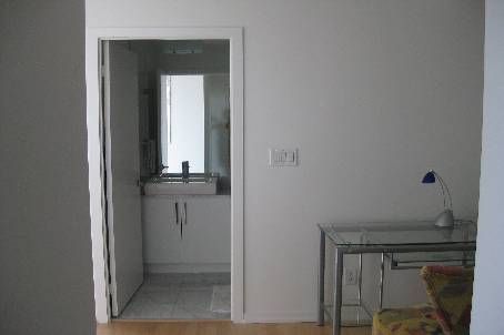 Preview image for 65 Bremner Blvd #2908, Toronto