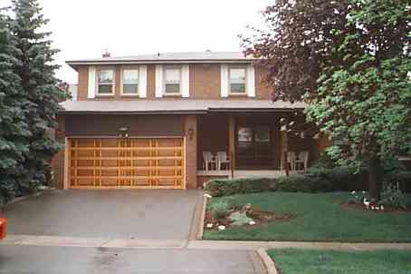 Preview image for 11 Saddletree Dr, Toronto