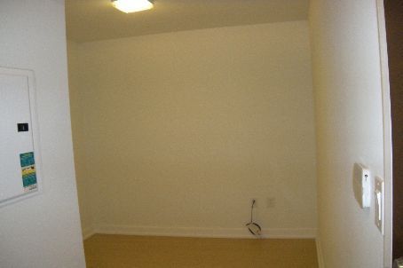 Preview image for 10 Capreol Crt #1001, Toronto