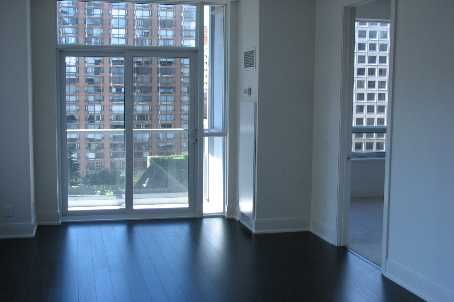 Preview image for 21 Balmuto St #904, Toronto