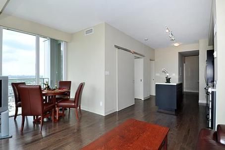 Preview image for 126 Simcoe St #3103, Toronto