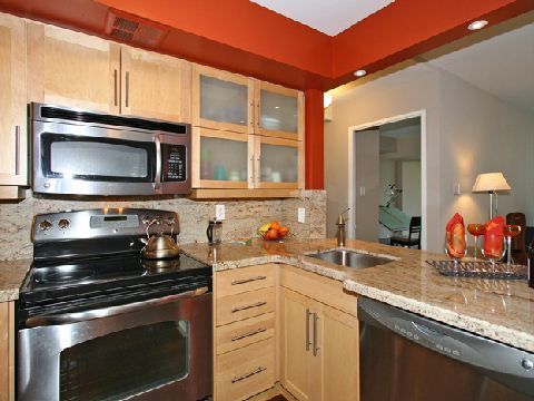 Preview image for 92 King St E #708, Toronto