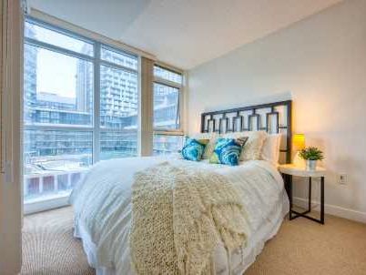 Preview image for 10 Capreol Crt #653, Toronto