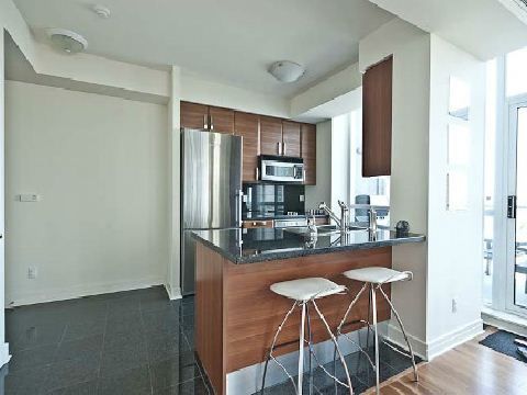 Preview image for 1 Avondale Ave #708, Toronto