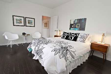 Preview image for 35 Hayden St #1802, Toronto