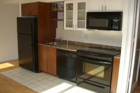 Preview image for 600 Fleet St #218, Toronto