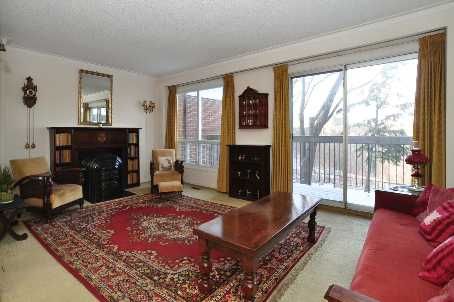 Preview image for 104 Farm Green Way, Toronto