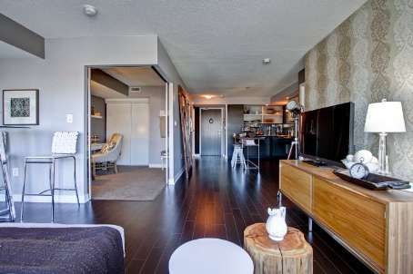 Preview image for 25 Capreol Crt #605, Toronto