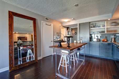 Preview image for 25 Capreol Crt #605, Toronto