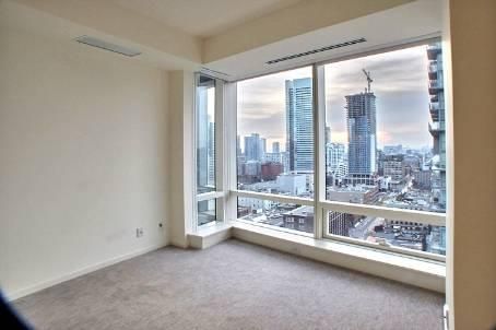 Preview image for 180 University Ave #2104, Toronto