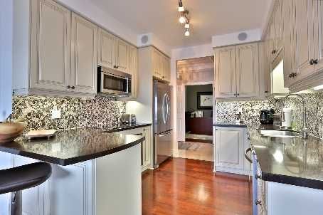 Preview image for 35 Balmuto St #3401, Toronto