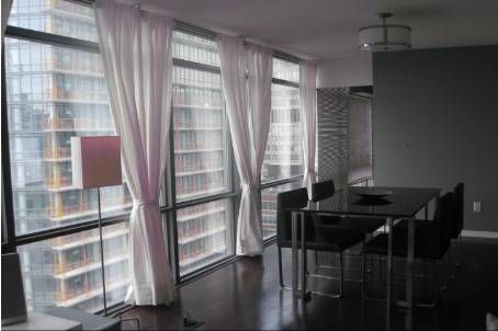 Preview image for 38 Grenville St #1303, Toronto