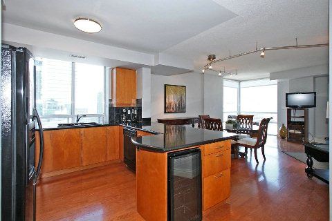Preview image for 20 Collier St #1008, Toronto