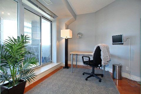 Preview image for 20 Collier St #1008, Toronto