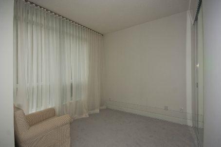 Preview image for 770 Bay St #1006, Toronto