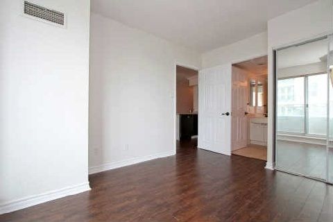 Preview image for 600 Queens Quay #215, Toronto