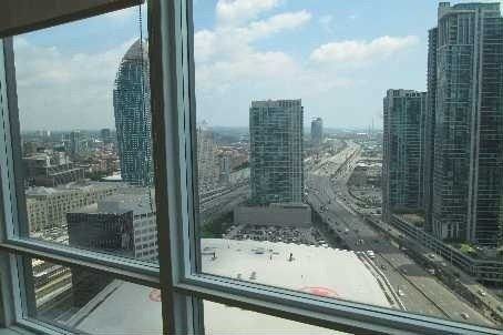 Preview image for 65 Bremner Blvd #2810, Toronto
