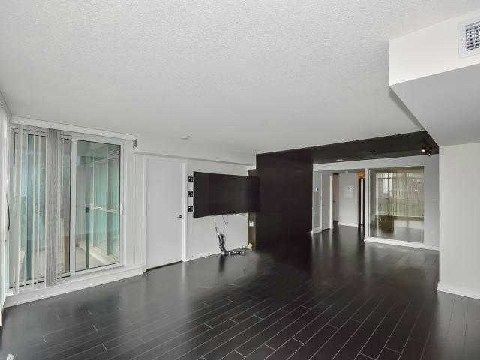 Preview image for 10 Capreol Crt #306, Toronto