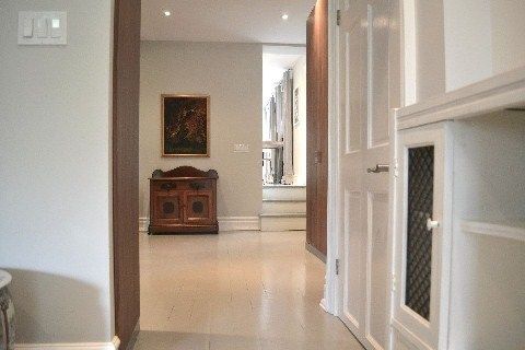 Preview image for 18 Woodlawn Ave W, Toronto