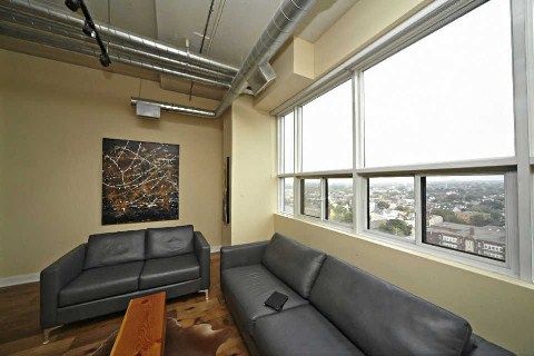 Preview image for 700 King St W #Lph01, Toronto