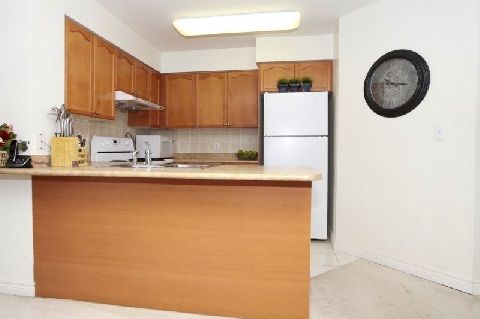 Preview image for 23 Hollywood Ave #2711, Toronto