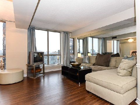 Preview image for 40 Scollard St #1504, Toronto