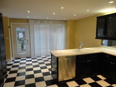 Preview image for 226 Walmer Rd, Toronto