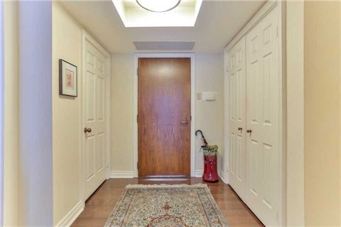 Preview image for 164 Cumberland St #402, Toronto
