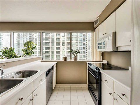 Preview image for 10 Yonge St #1803, Toronto