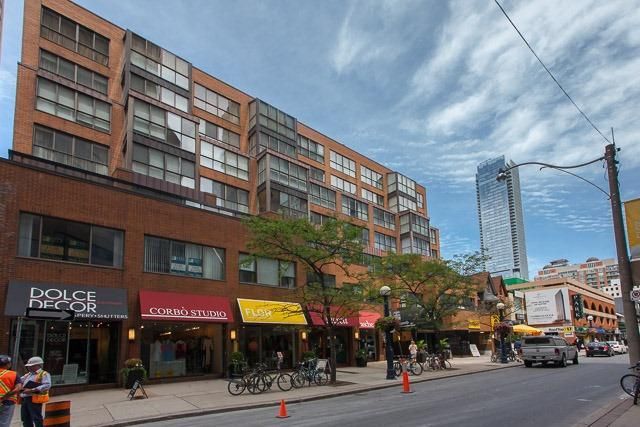 Preview image for 164 Cumberland St #402, Toronto