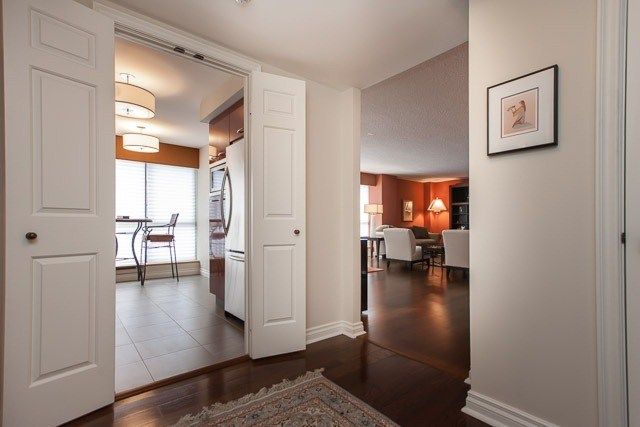 Preview image for 164 Cumberland St #402, Toronto