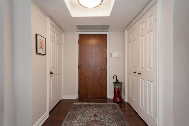 Preview image for 164 Cumberland St #402, Toronto
