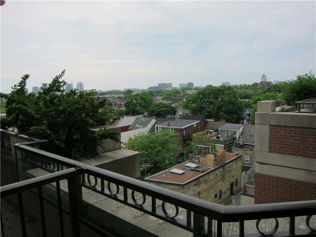 Preview image for 308 Palmerston Ave #Ph18, Toronto