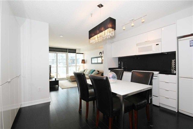 Preview image for 10 Capreol Crt #855, Toronto