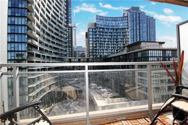 Preview image for 10 Capreol Crt #855, Toronto