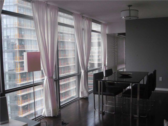 Preview image for 38 Grenville St S #1303, Toronto