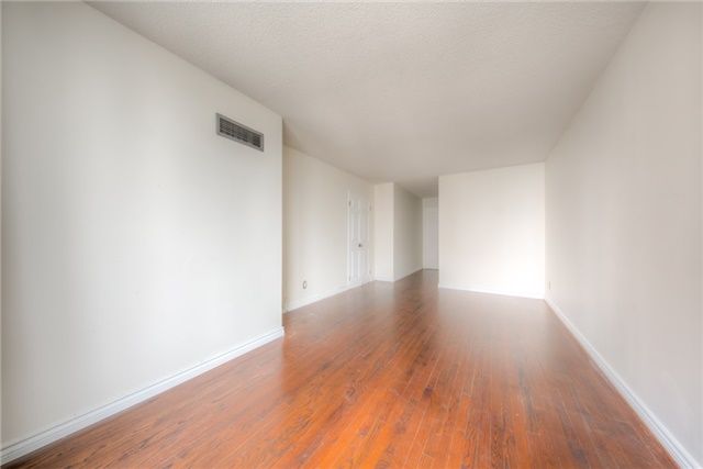 Preview image for 24 Wellesley St W #2703, Toronto