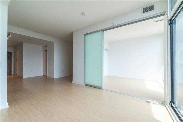 Preview image for 85 Queens Wharf Rd #2305, Toronto