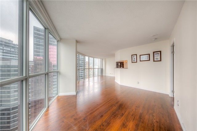 Preview image for 24 Wellesley St W #2703, Toronto