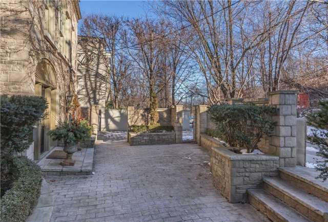 Preview image for 8 Russell Hill Dr, Toronto