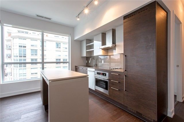 Preview image for 1030 King St W #421, Toronto