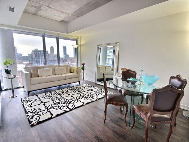 Preview image for 95 Bathurst St #819, Toronto