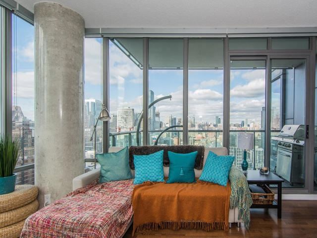 Preview image for 33 Lombard St #3402, Toronto