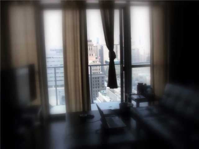 Preview image for 126 Simcoe St #2507, Toronto
