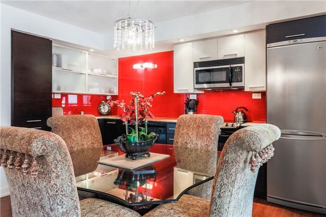 Preview image for 8 Telegram Mews #1007, Toronto
