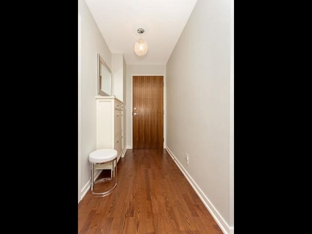 Preview image for 33 Lombard St #1402, Toronto