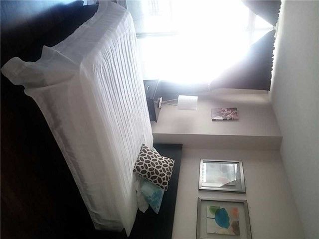 Preview image for 105 Victoria St #1009, Toronto