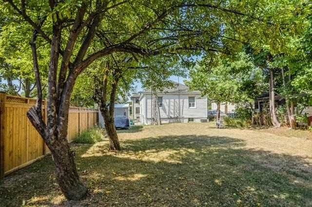 Preview image for 53 Cobden St, Toronto